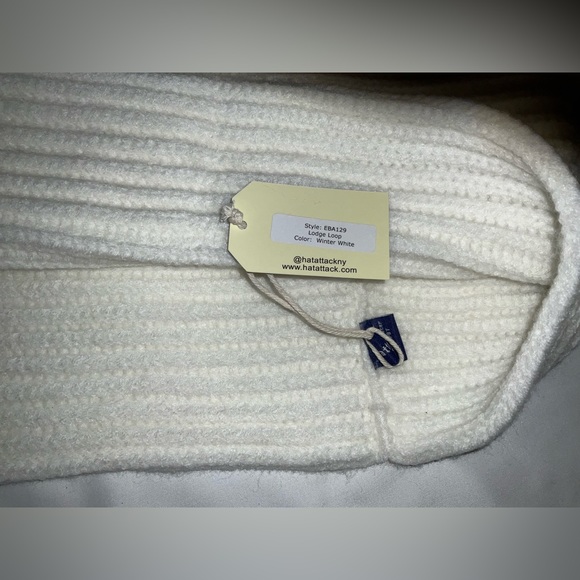 Hat Attack Infinity Scarf - new with tags - Revolve - White - Picture 2 of 5